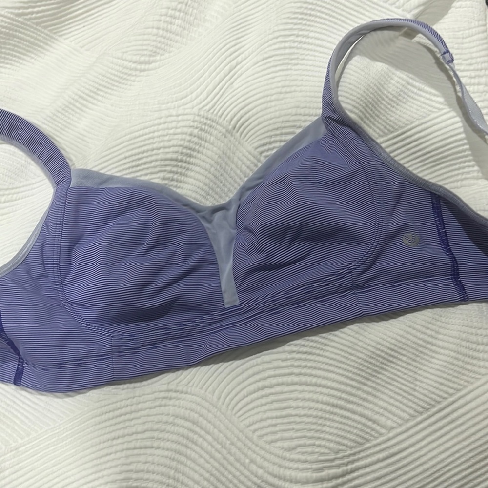 Ta ta tamer sports bra lululemon